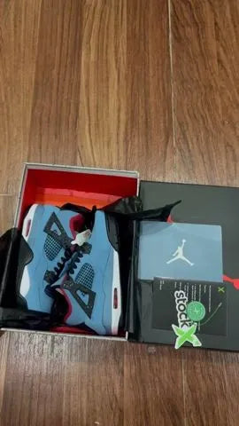 N - SNEAKERS
