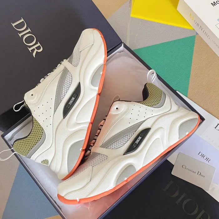 D - SNEAKERS