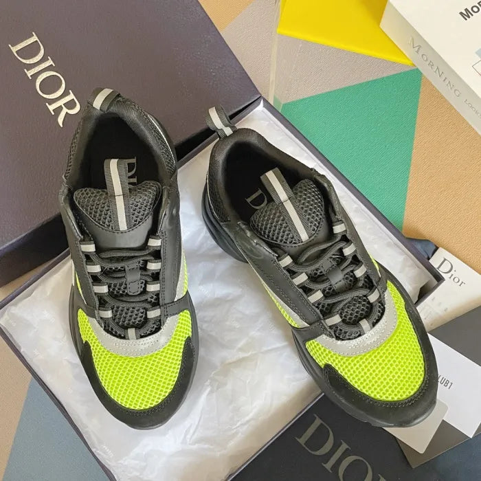 D - SNEAKERS