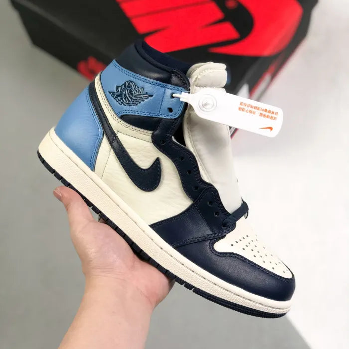 N - SNEAKERS