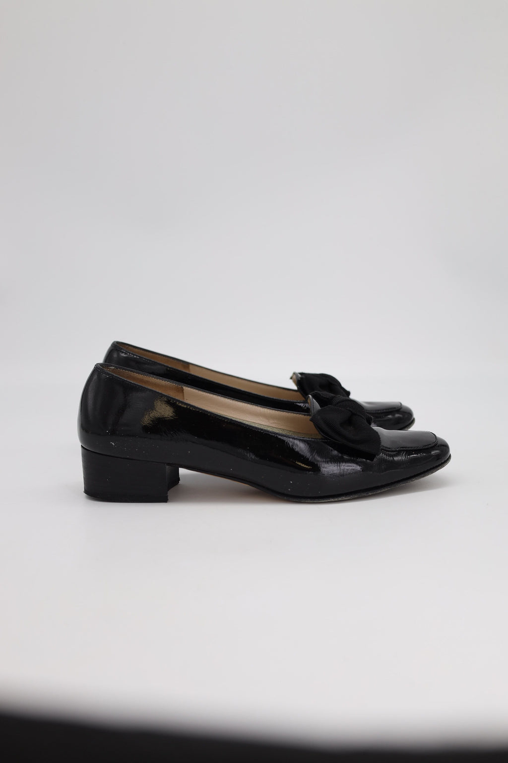 Women's Salvatore Ferragamo Drusilla Bow Loafers in Black Patent Leather