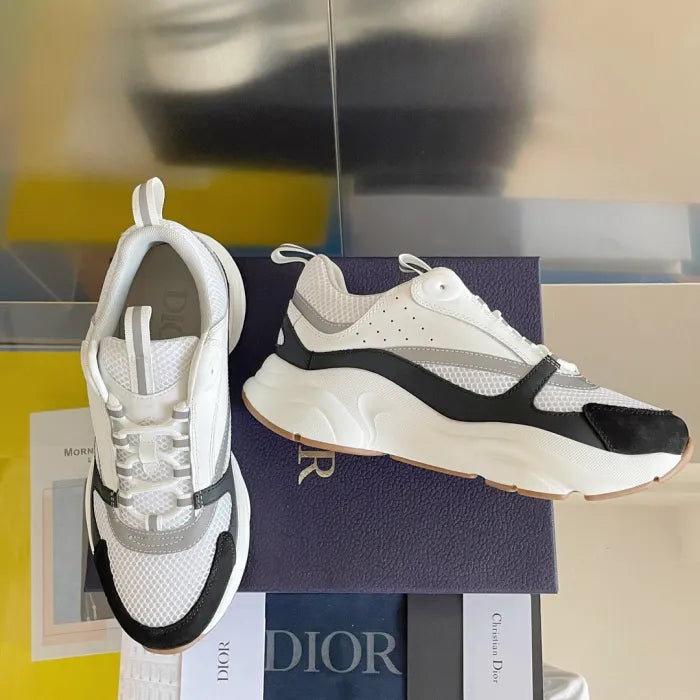 D - SNEAKERS