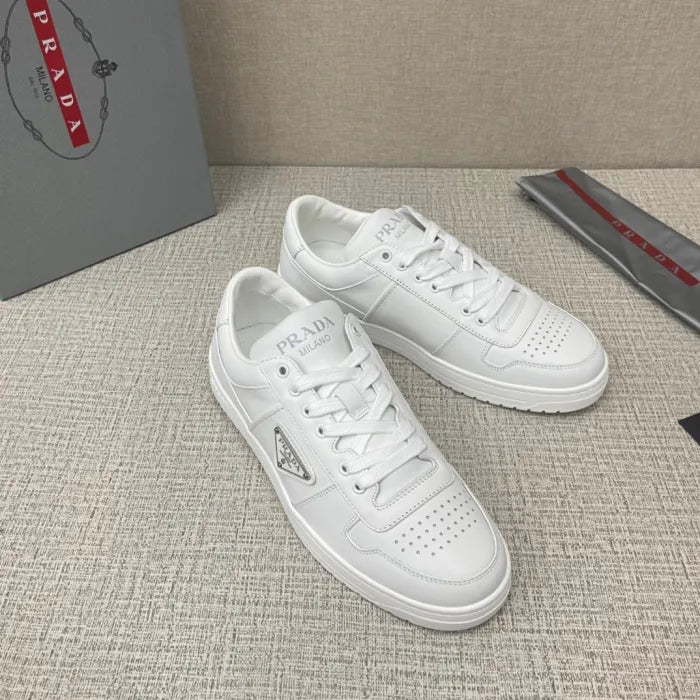 P - SNEAKERS