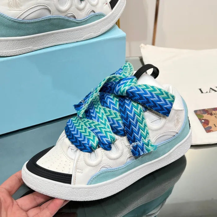 L - SNEAKERS