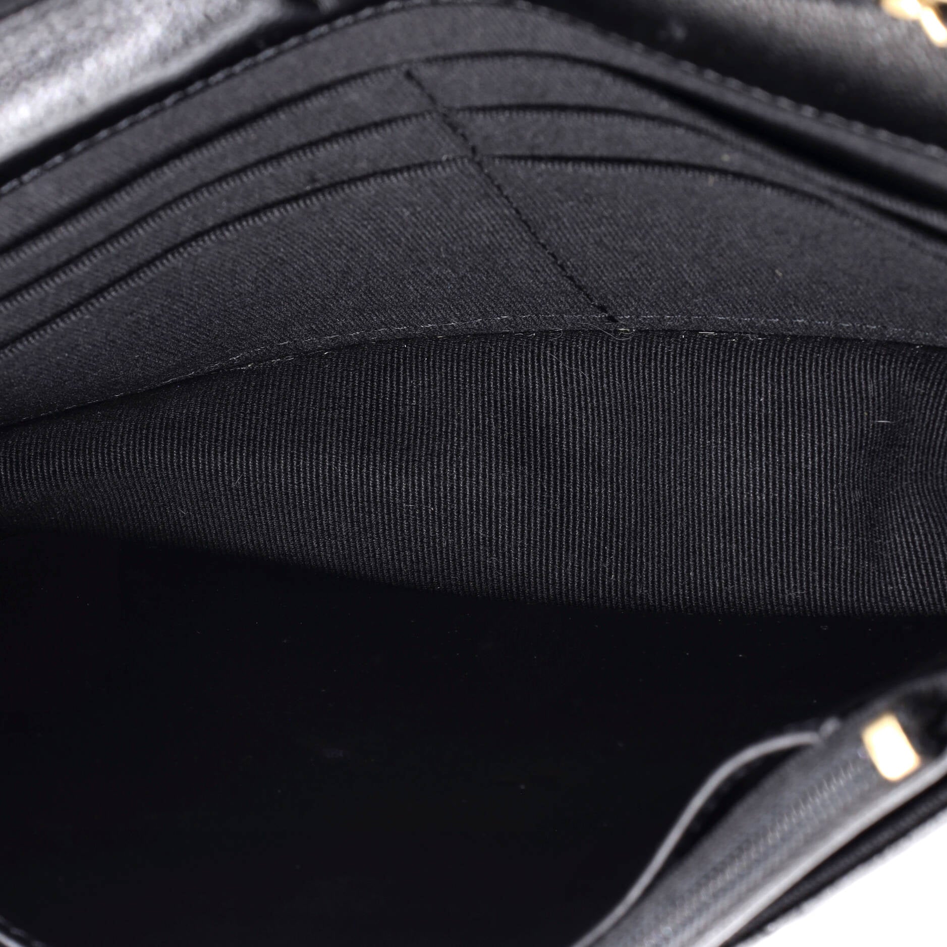Textured CC Wallet on Chain Quilted Caviar