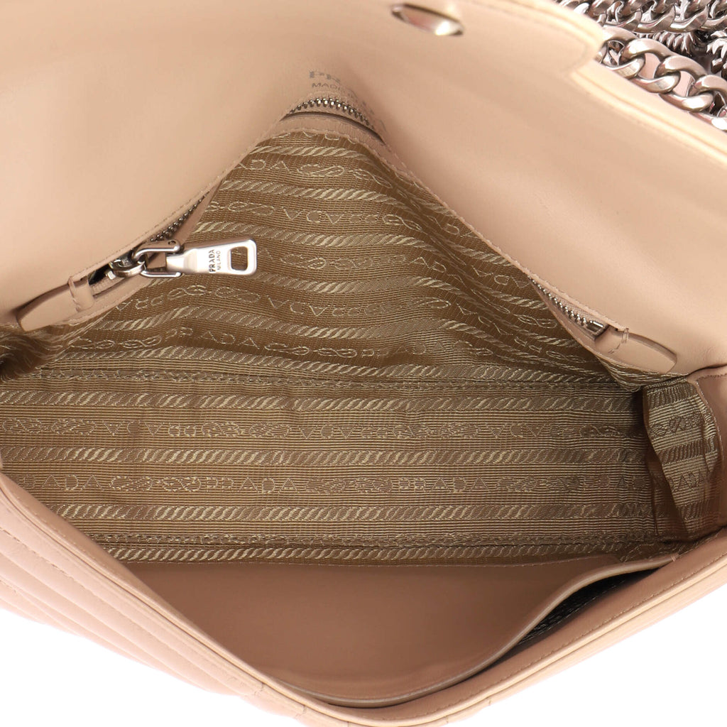 Chain Flap Shoulder Bag Diagramme Quilted Leather Medium