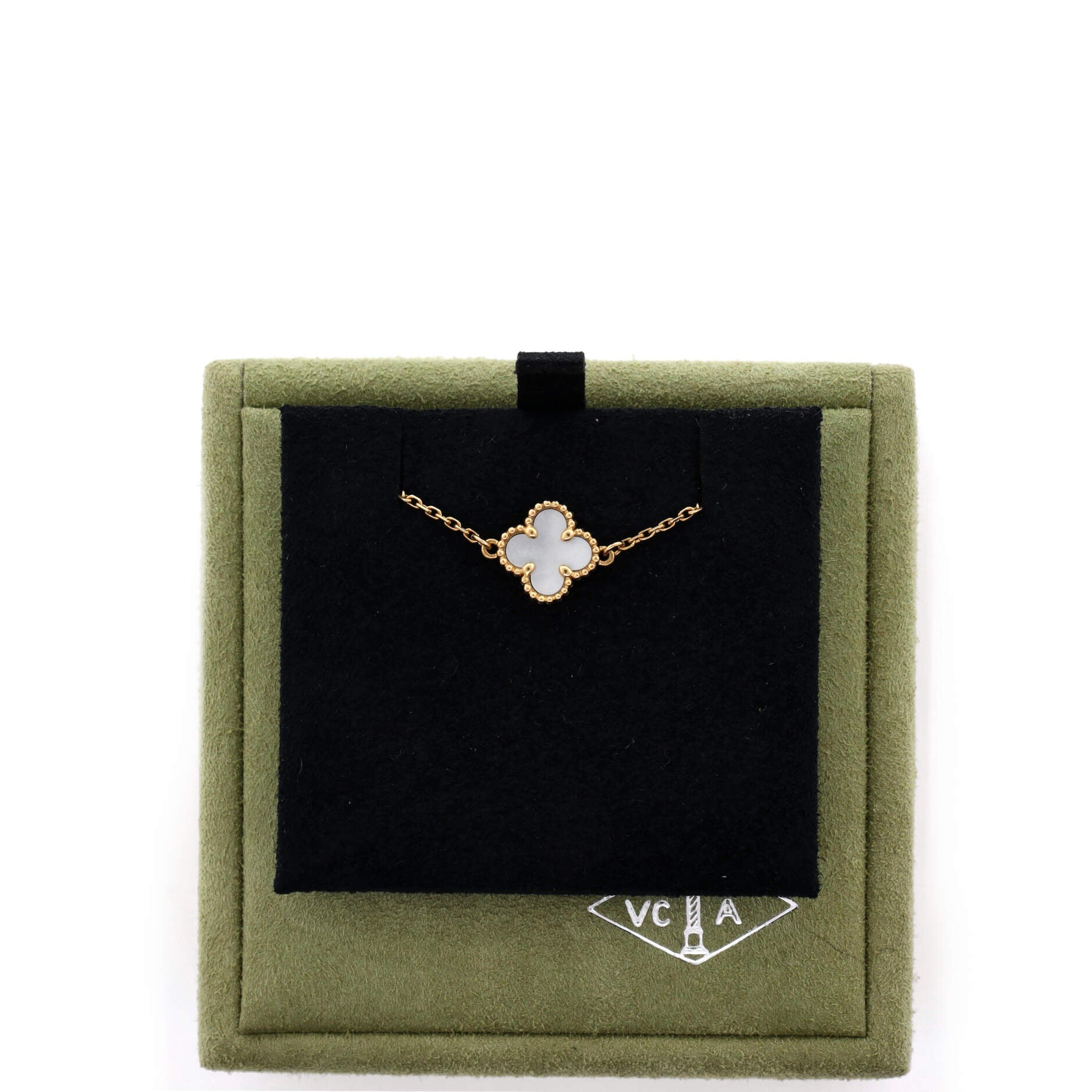 Sweet Alhambra Bracelet 18K Yellow Gold and Mother of Pearl