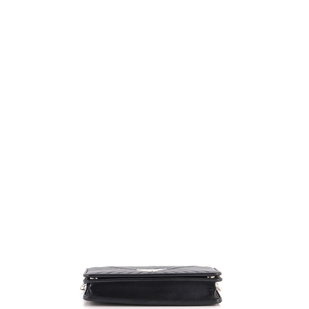 Wallet on Chain Diagramme Quilted Leather Small