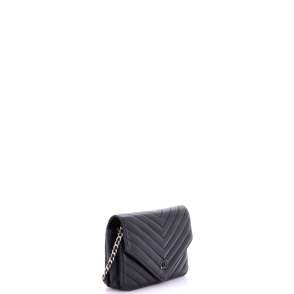 Envelope Wallet on Chain Chevron Sheepskin