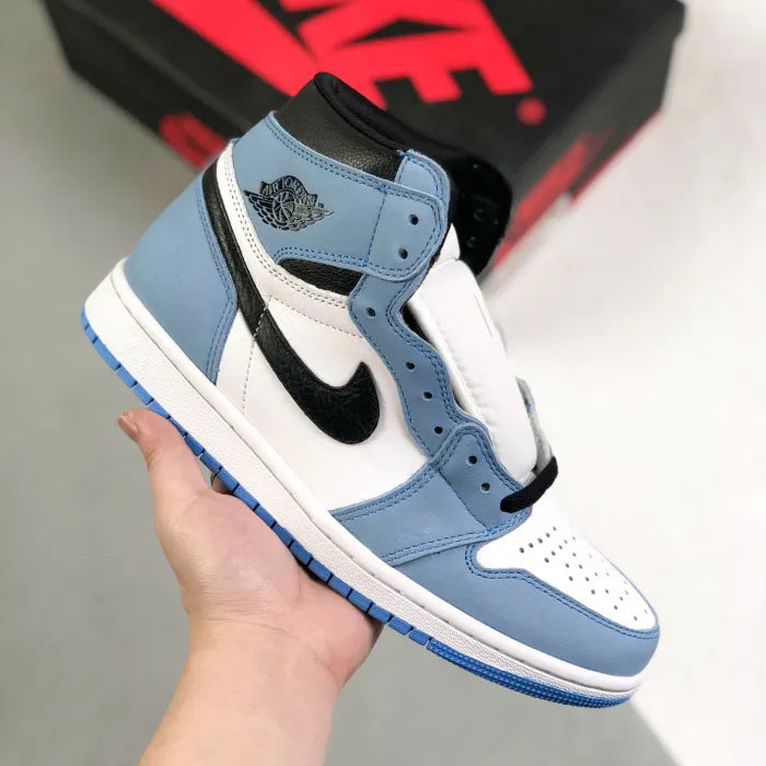 N - SNEAKERS