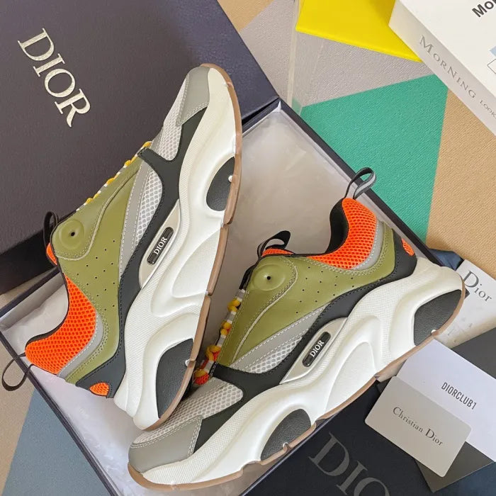 D - SNEAKERS