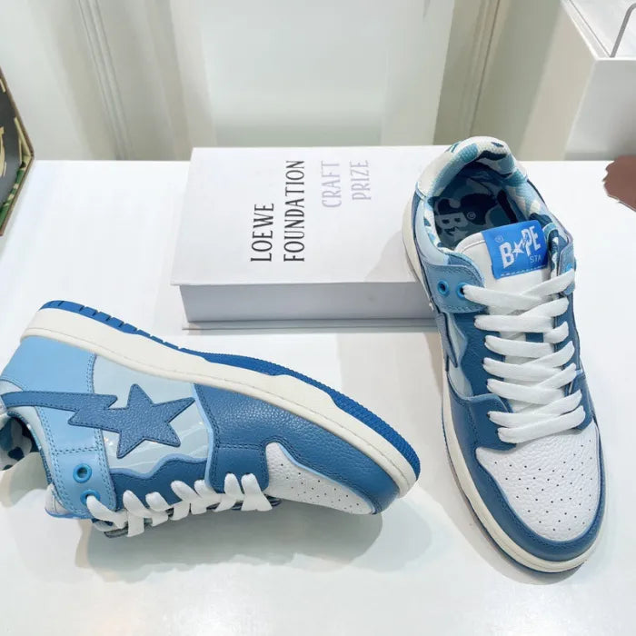 B - SNEAKERS
