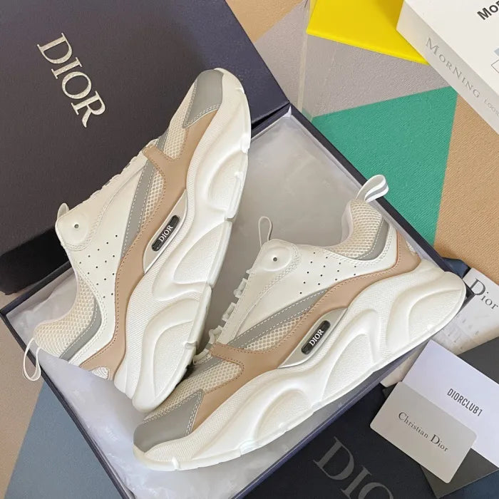 D - SNEAKERS