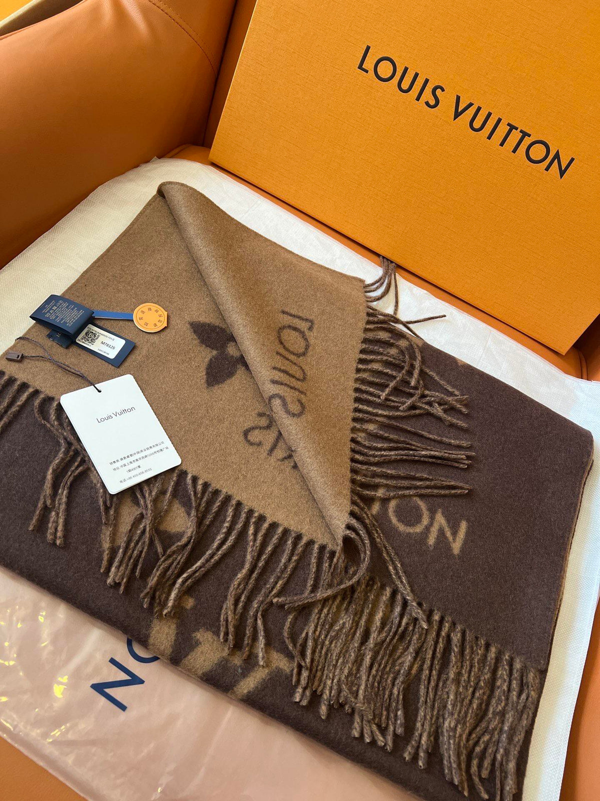 Brown tone full print texture knitted scarf, retro style gift box shawl