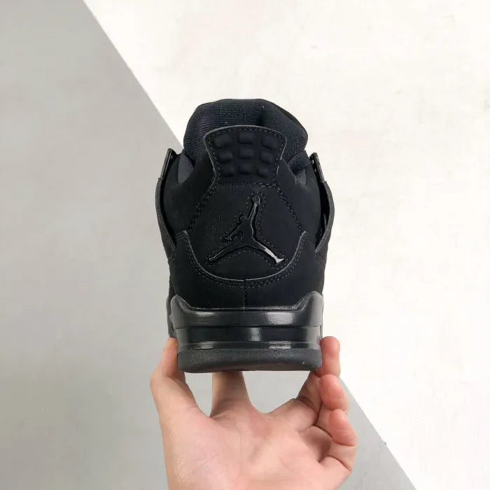 N - SNEAKERS