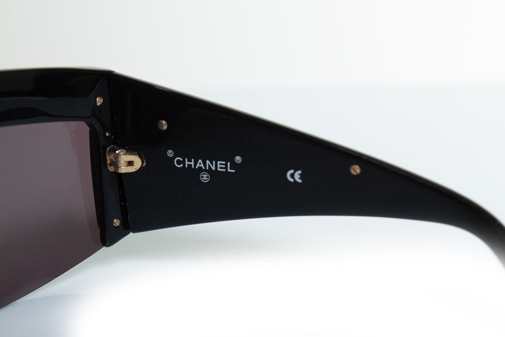 Chanel, vintage black chain sunglasses