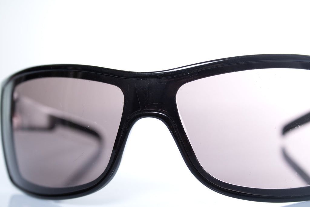 Gucci, shield sunglasses in black