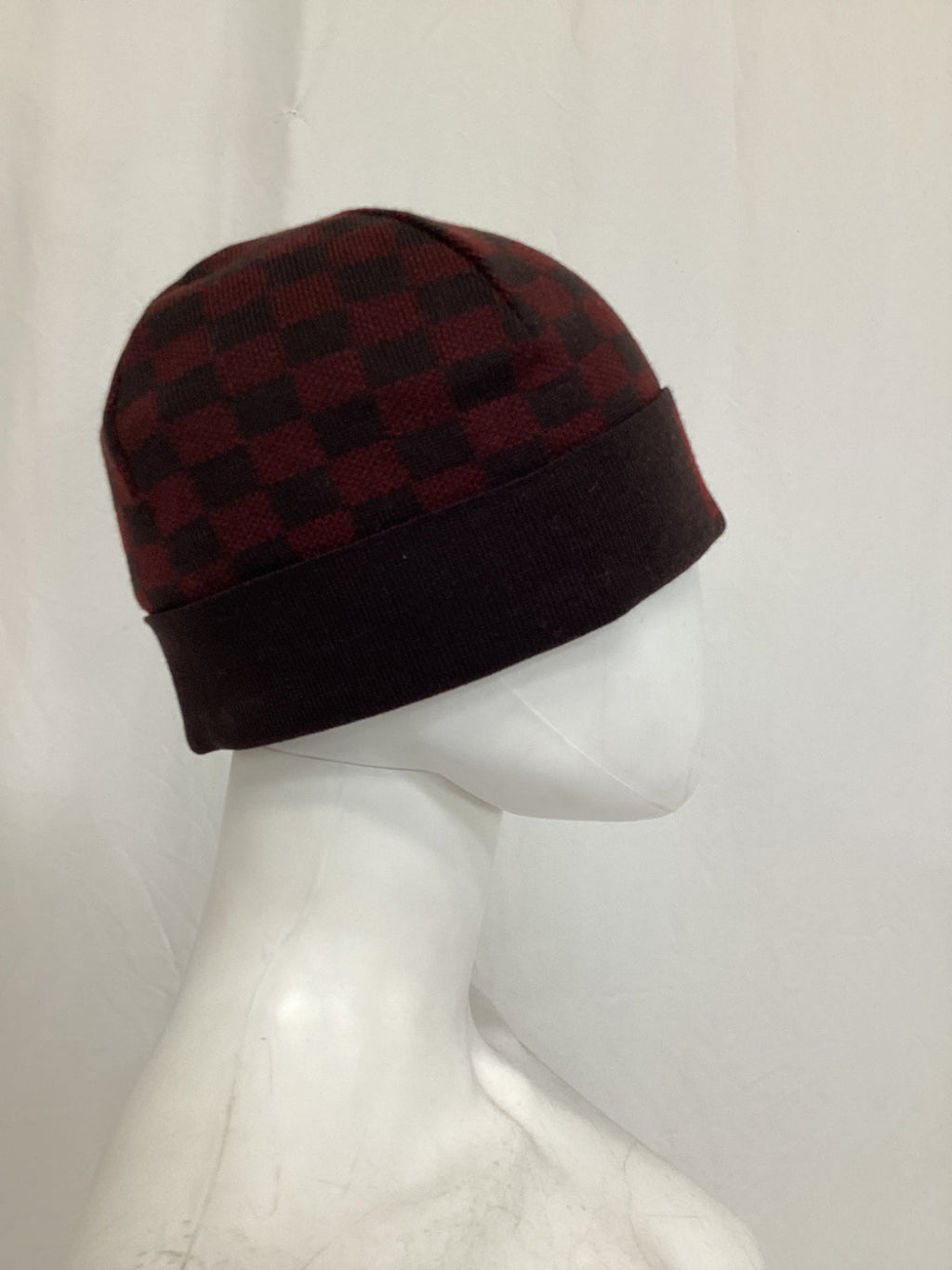 Louis Vuitton Damier Beanie in Burgundy Wool