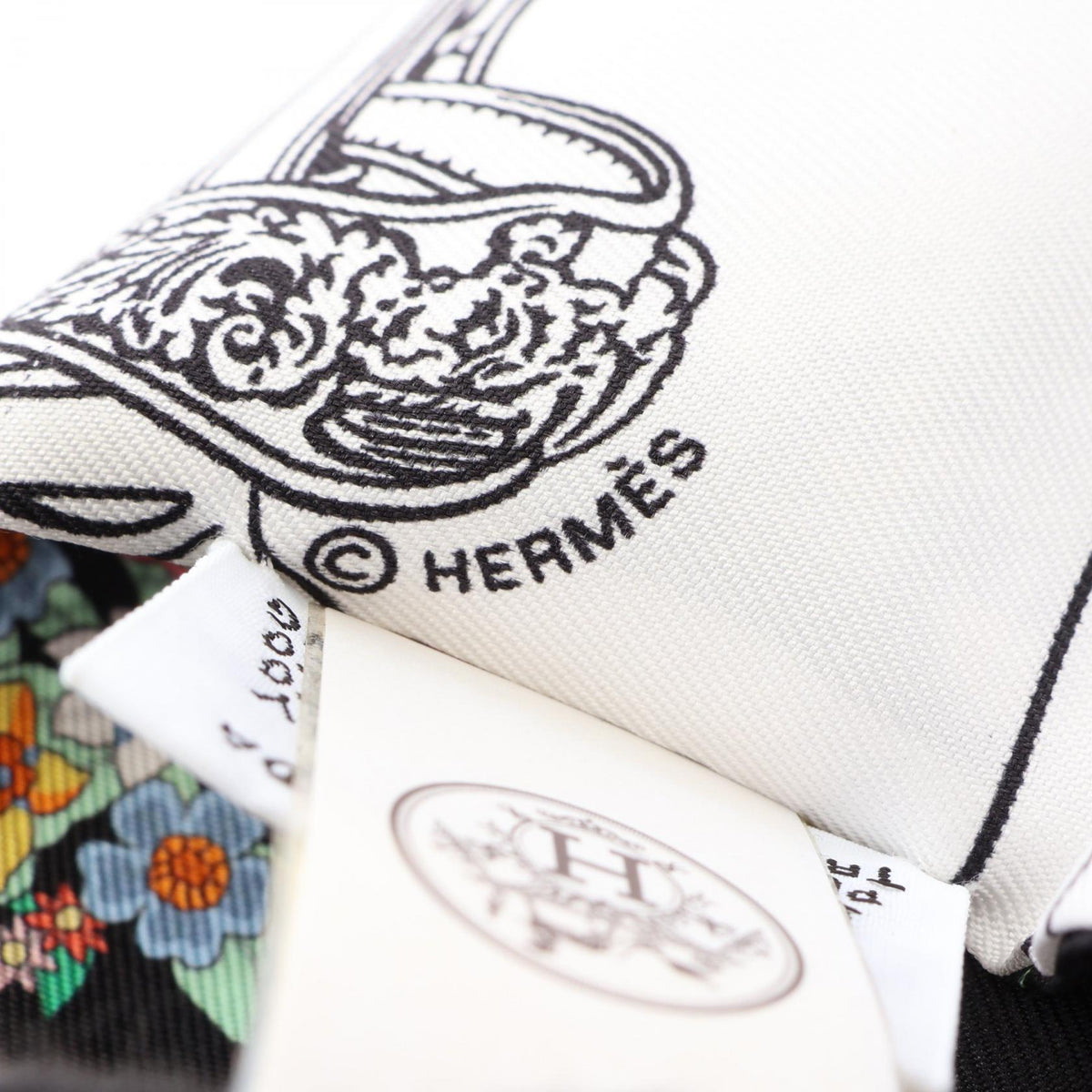 Hermes Brides de Gala en Fleurs Silk Twilly Scarf