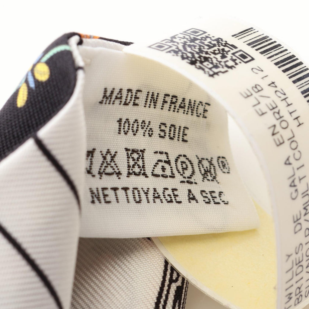 Hermes Brides de Gala en Fleurs Silk Twilly Scarf