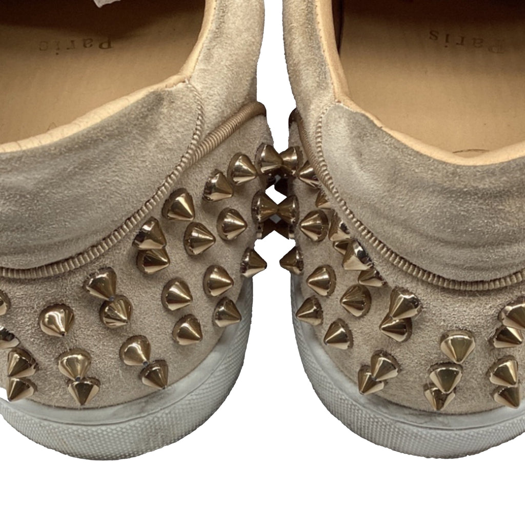 Women's Christian Louboutin Louis Junior Spikes Sneakers in Beige Suede
