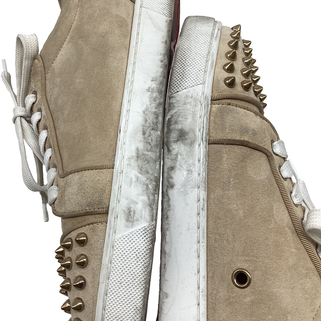 Women's Christian Louboutin Louis Junior Spikes Sneakers in Beige Suede