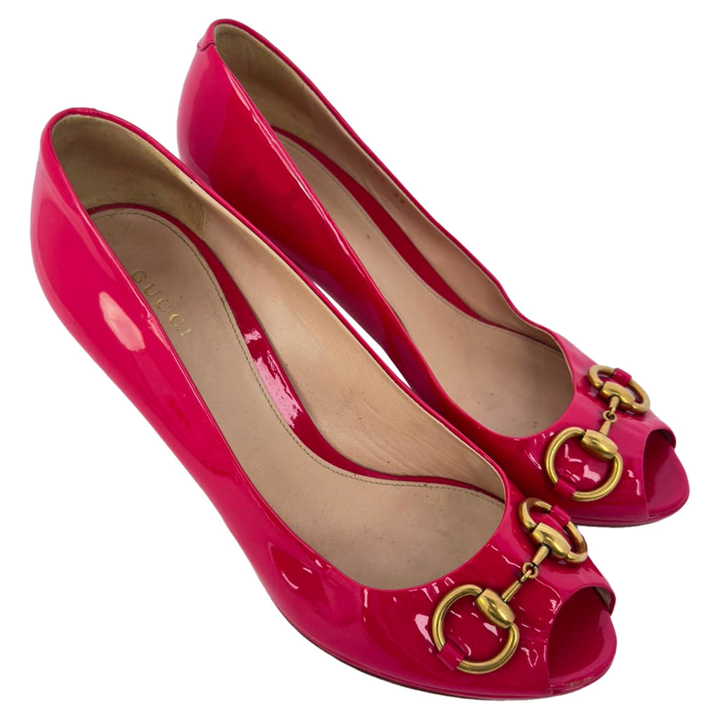 Women's Gucci New Hollywood Horsebit Peep Toe Pumps in Pink Patent Leather