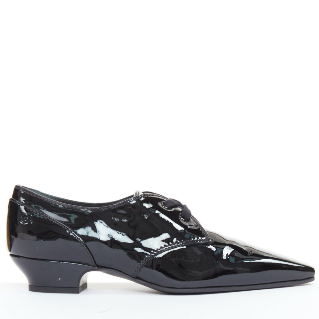 Women's Chanel 2018 Patent Pointed Oxford