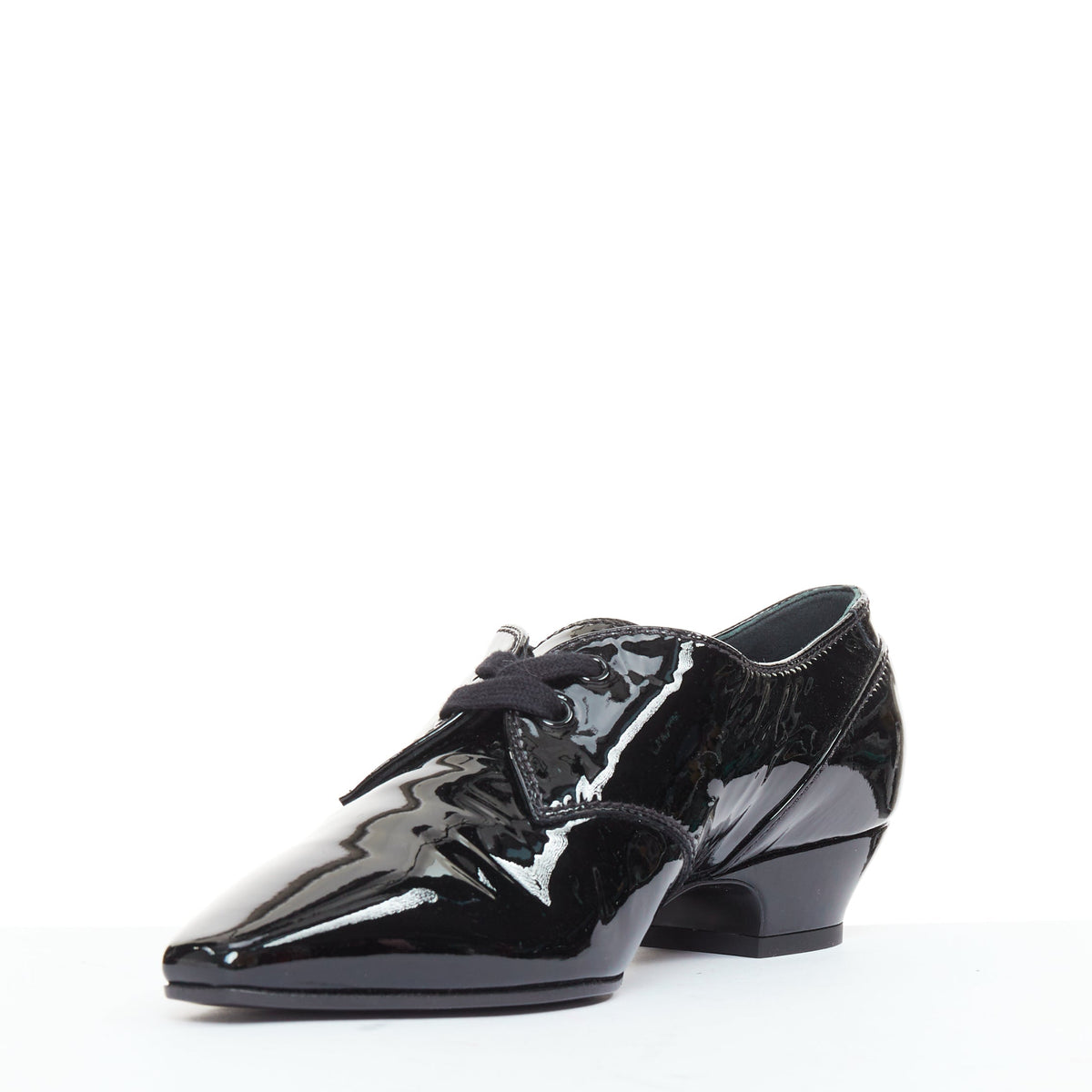 Women's Chanel 2018 Patent Pointed Oxford