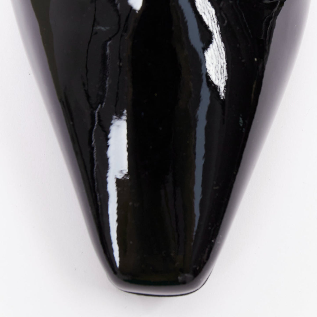 Women's Chanel 2018 Patent Pointed Oxford