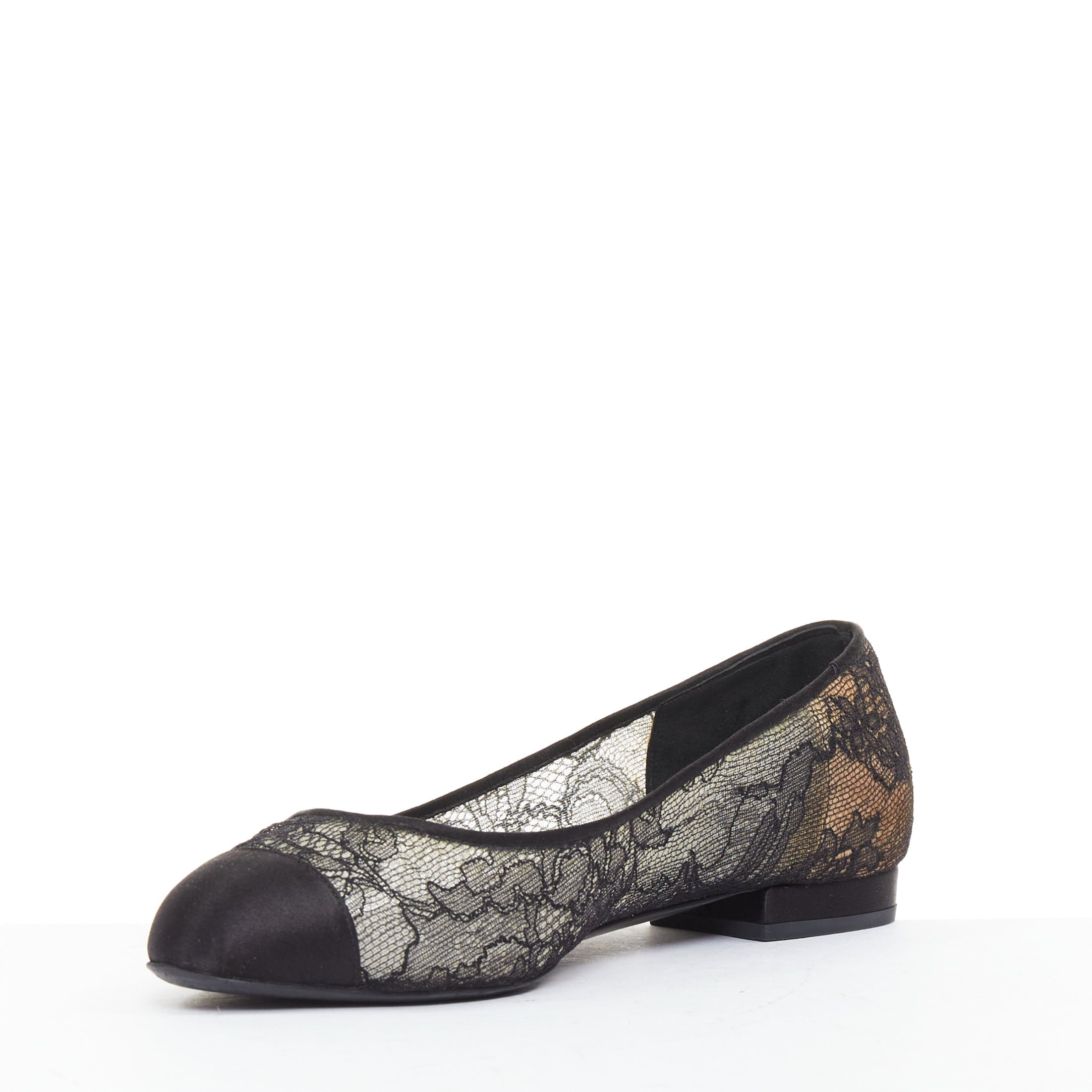 Women's Chanel CC Logo Lace Ballet Flats