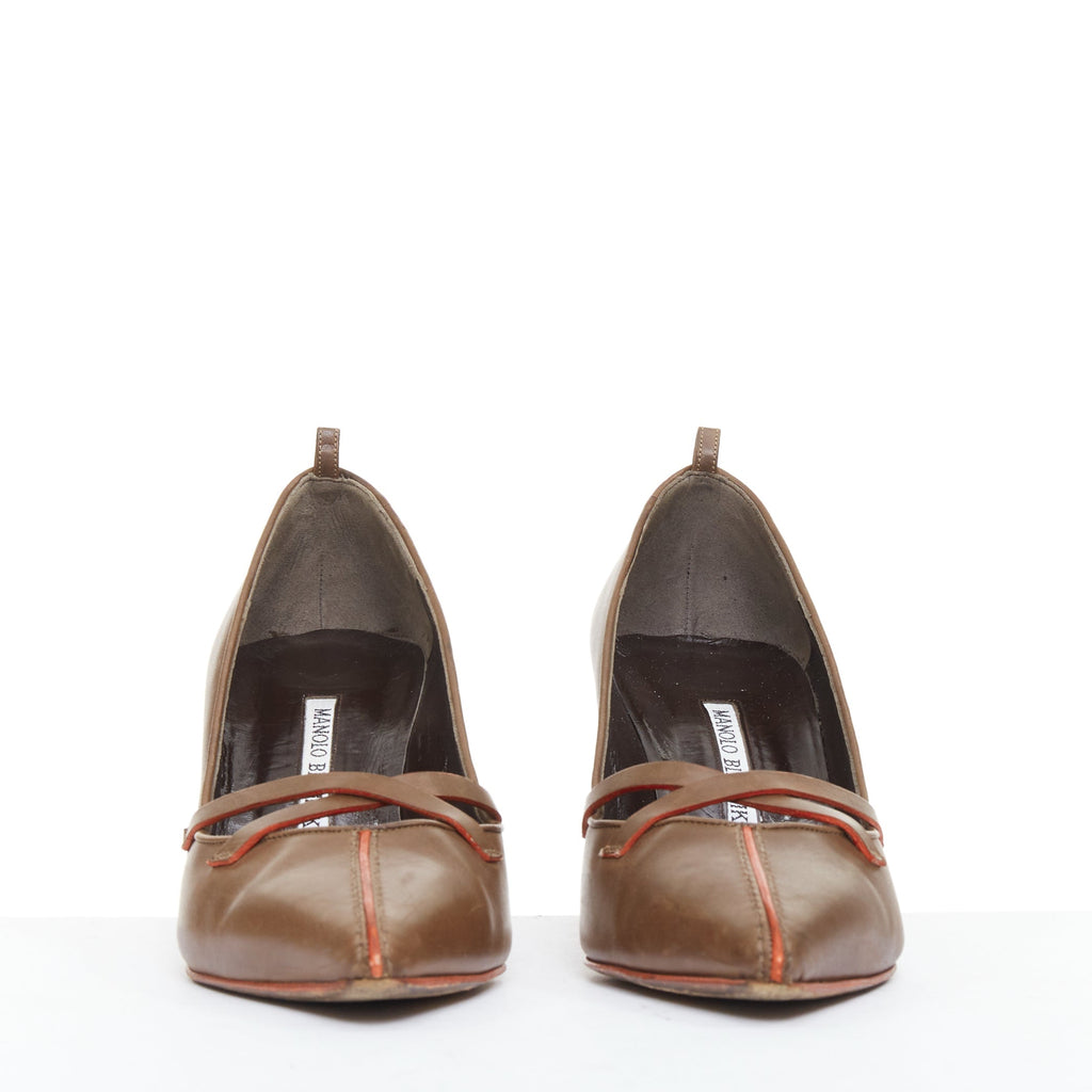 Women's Manolo Blahnik Leather Kitten Pumps