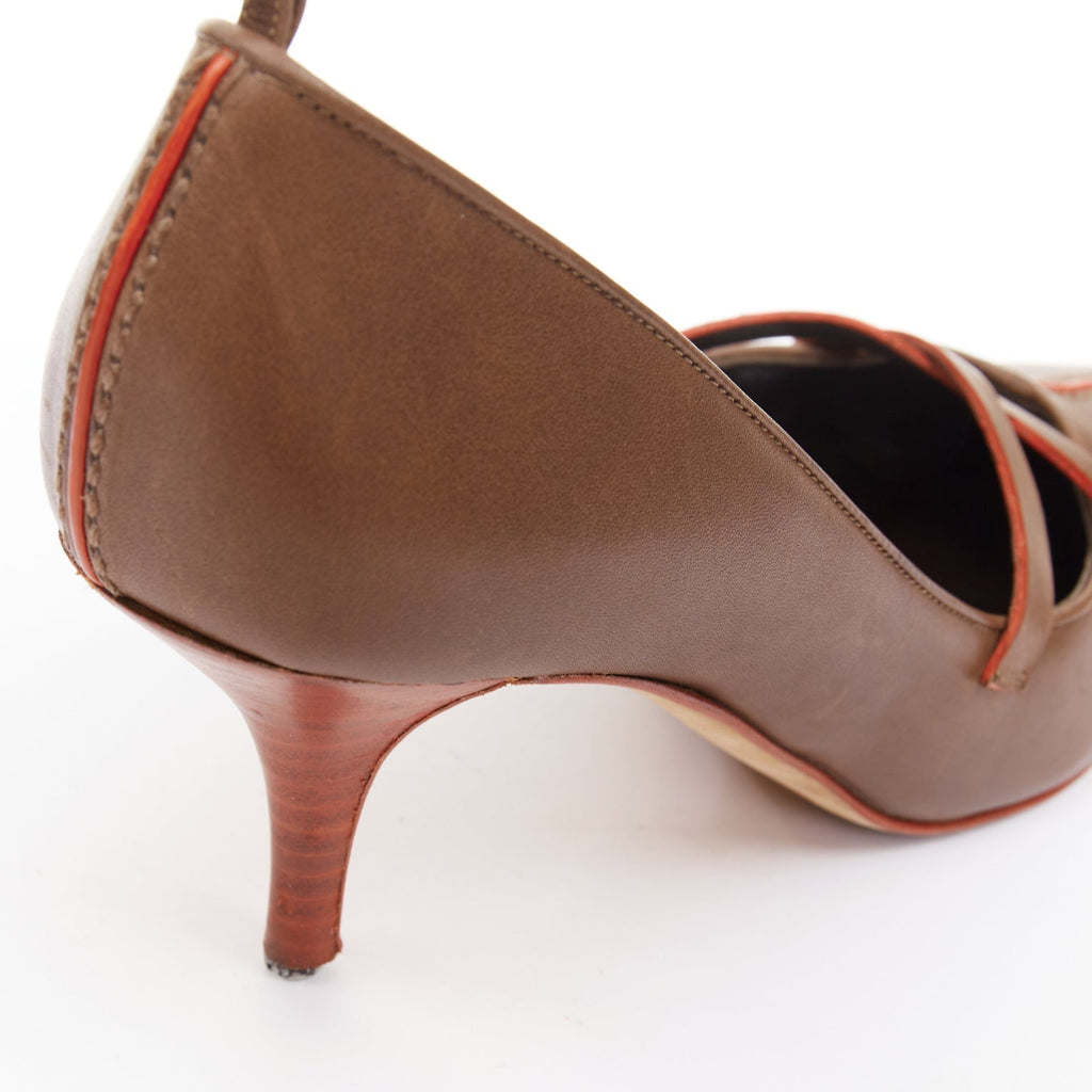 Women's Manolo Blahnik Leather Kitten Pumps