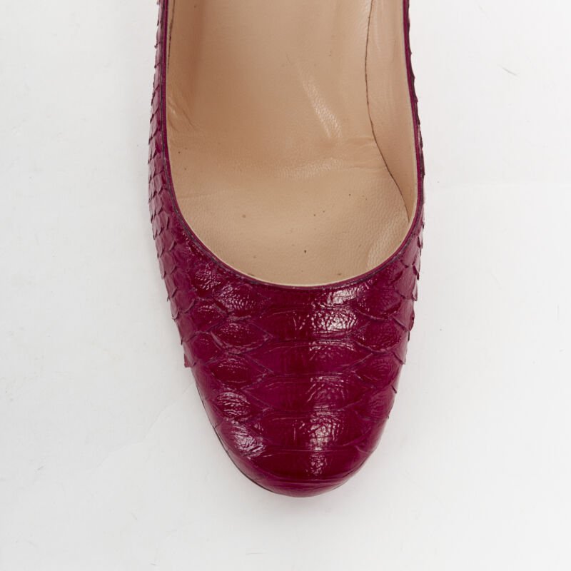 Women's Christian Louboutin Leather Round Toe Pumps