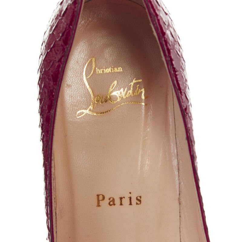 Women's Christian Louboutin Leather Round Toe Pumps