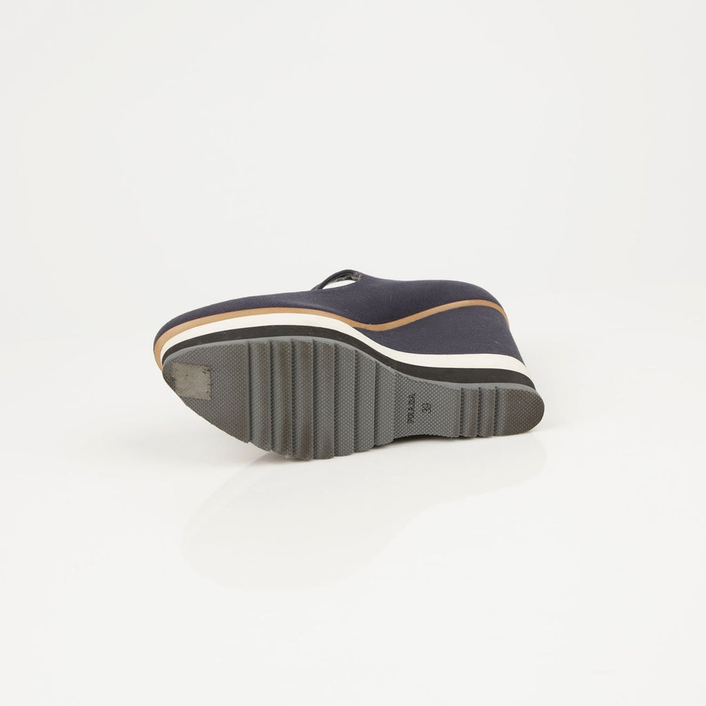 Women's Strap Platform Pumps