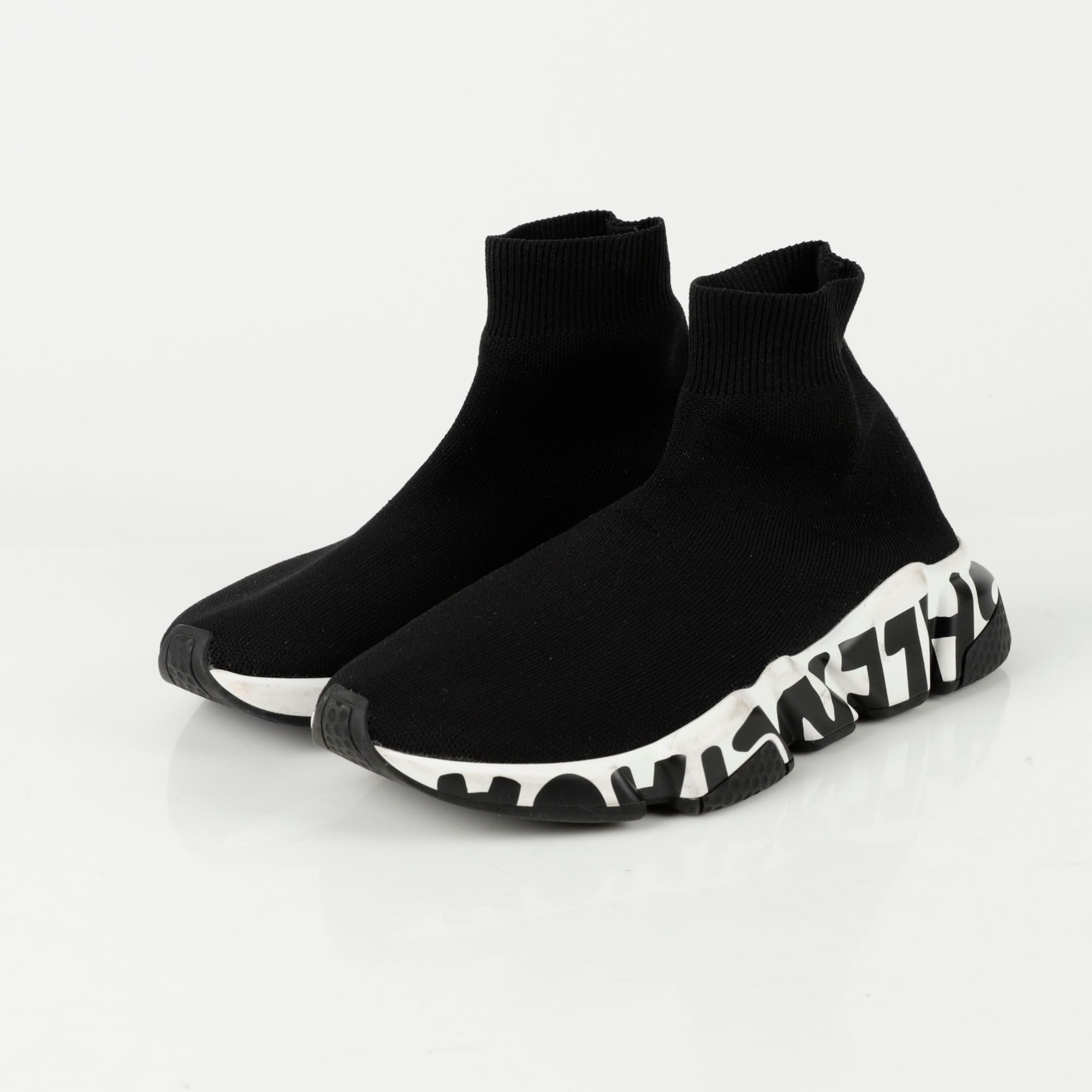 Women's Graffiti Speedrunner Sneakers
