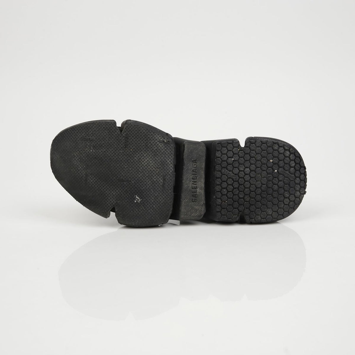Women's Speedrunner Sneakers Size