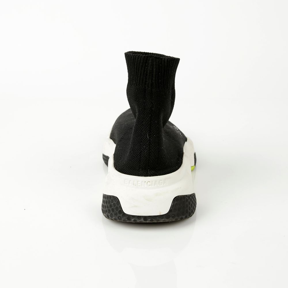 Women's Speedrunner Sneakers