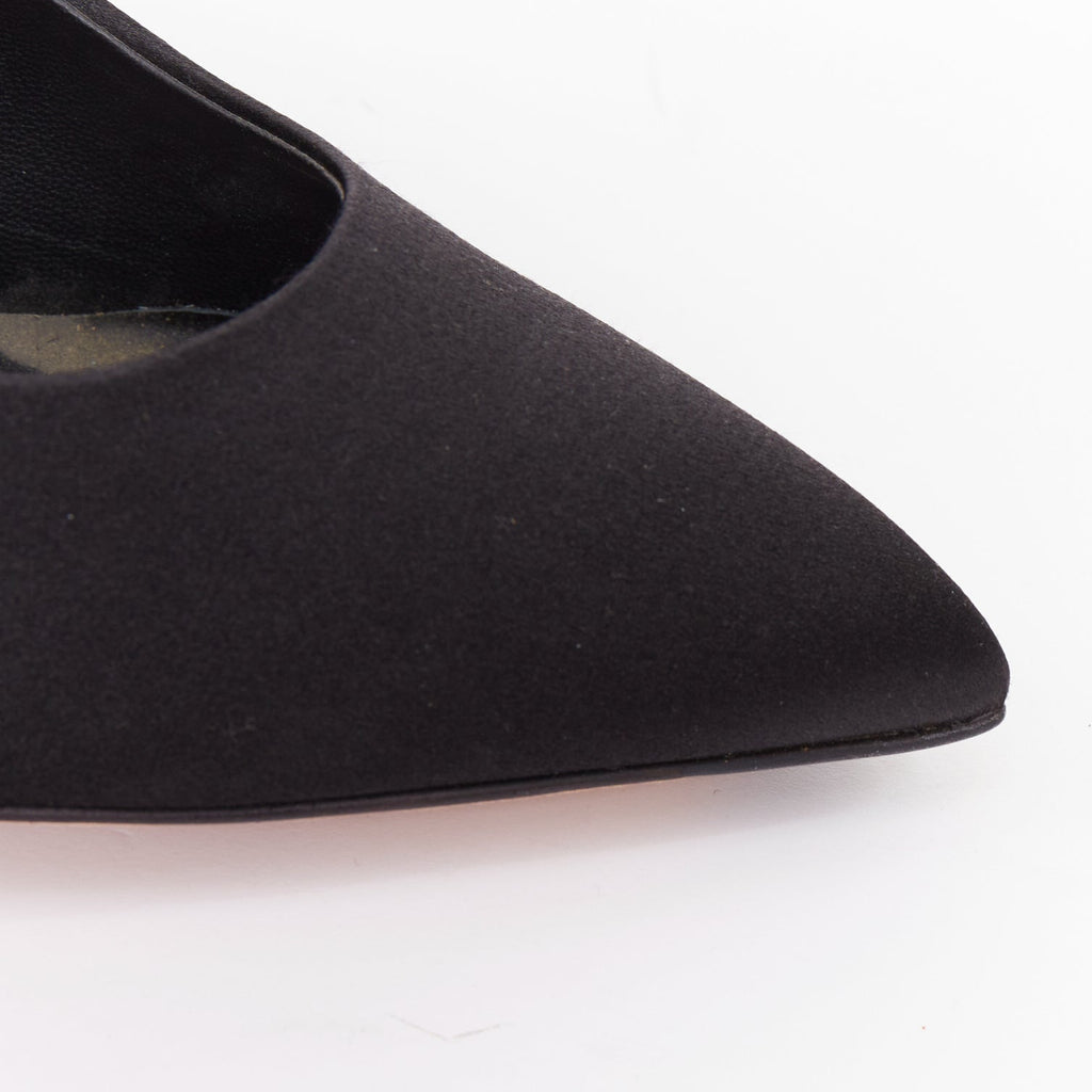 Women's Chanel Serpent Pearl satin CC pearl snake heel pump