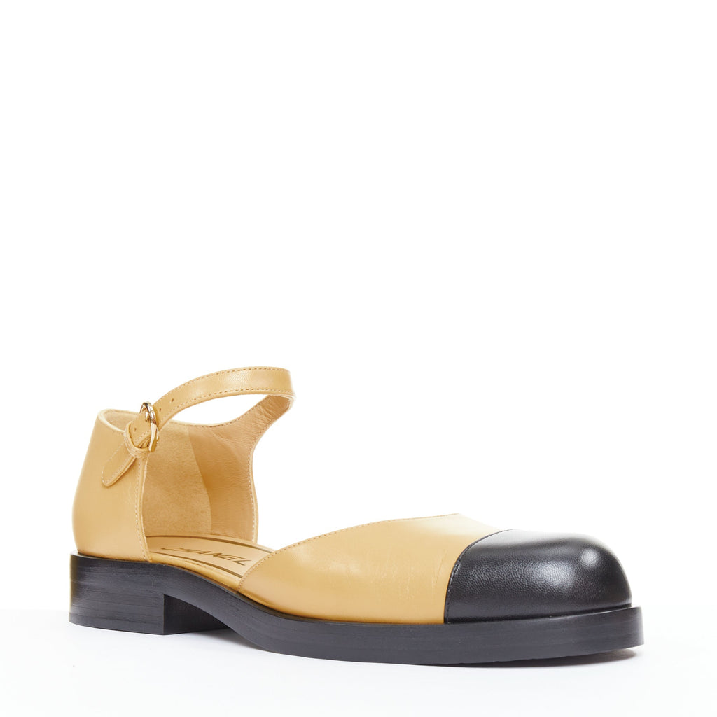 Women's Chanel beige lambskin interlocking CC chain black flats