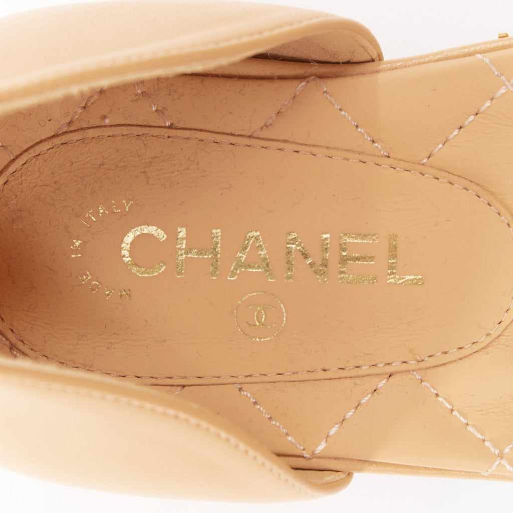 Women's Chanel nude quilted lambskin CC grosgrain cap toe pumps
