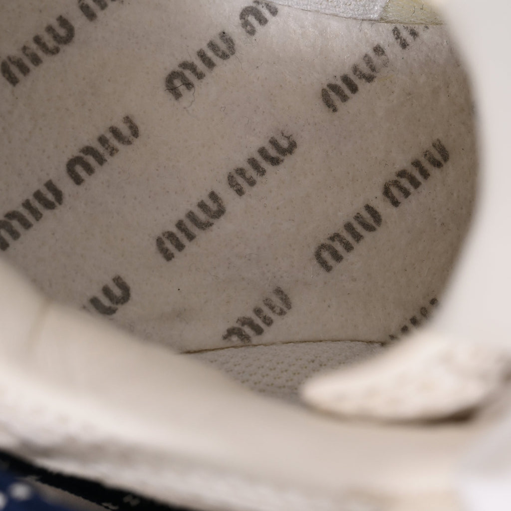 Women's Miu Miu x New Balance 530 SL Sneakers in White Suede