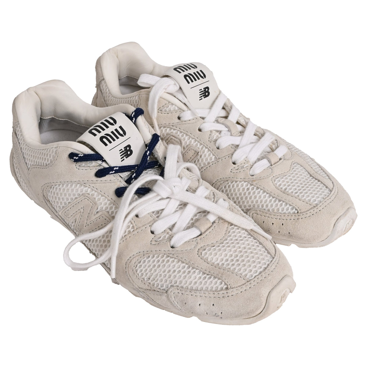 Women's Miu Miu x New Balance 530 SL Sneakers in White Suede