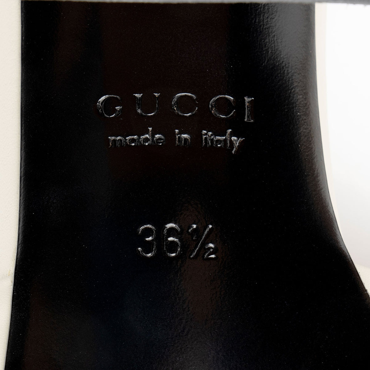 Women's Gucci Leather Chain Logo Signoria Slide Sandals - Size 6.5 / 36.5