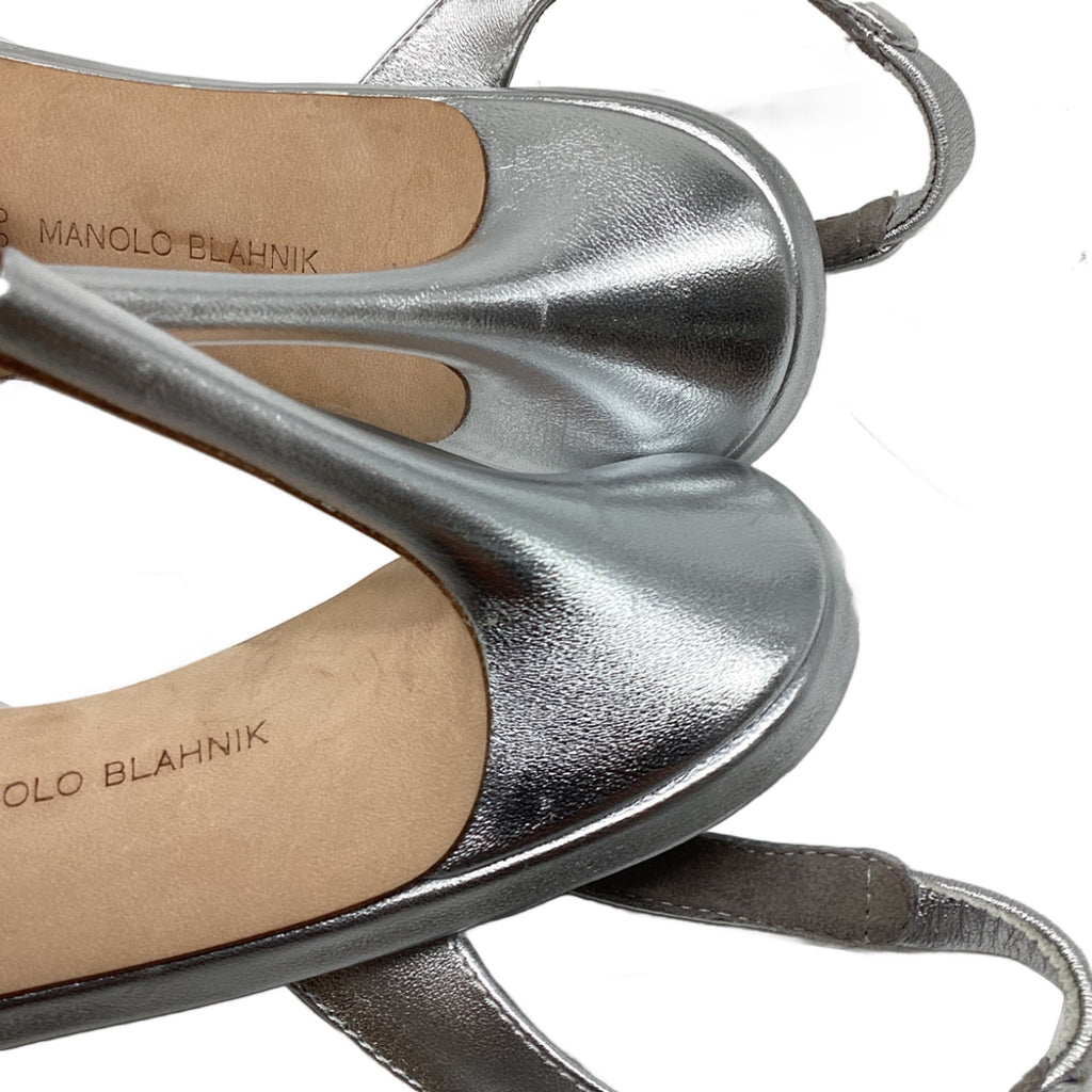 Women's Manolo Blahnik Sareta Slingback Sandal Heels in Silver Leather