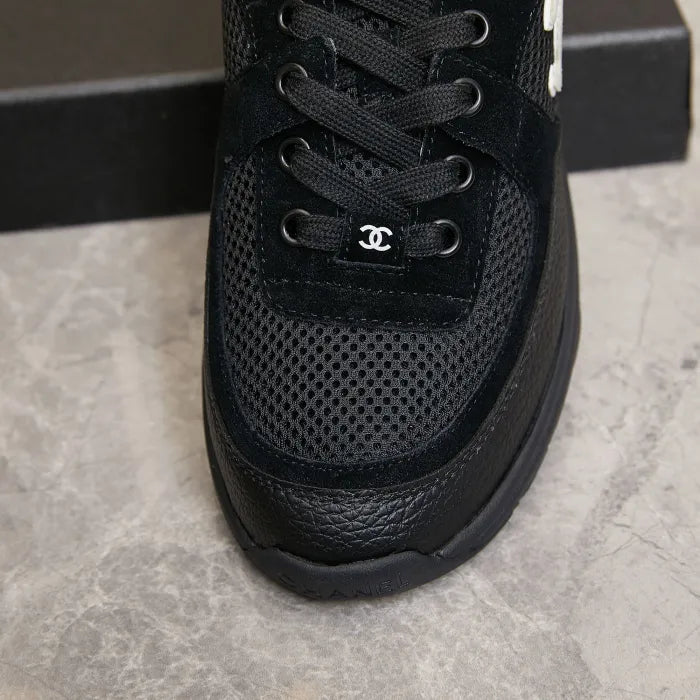C - SNEAKERS