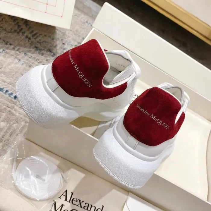 A - SNEAKERS