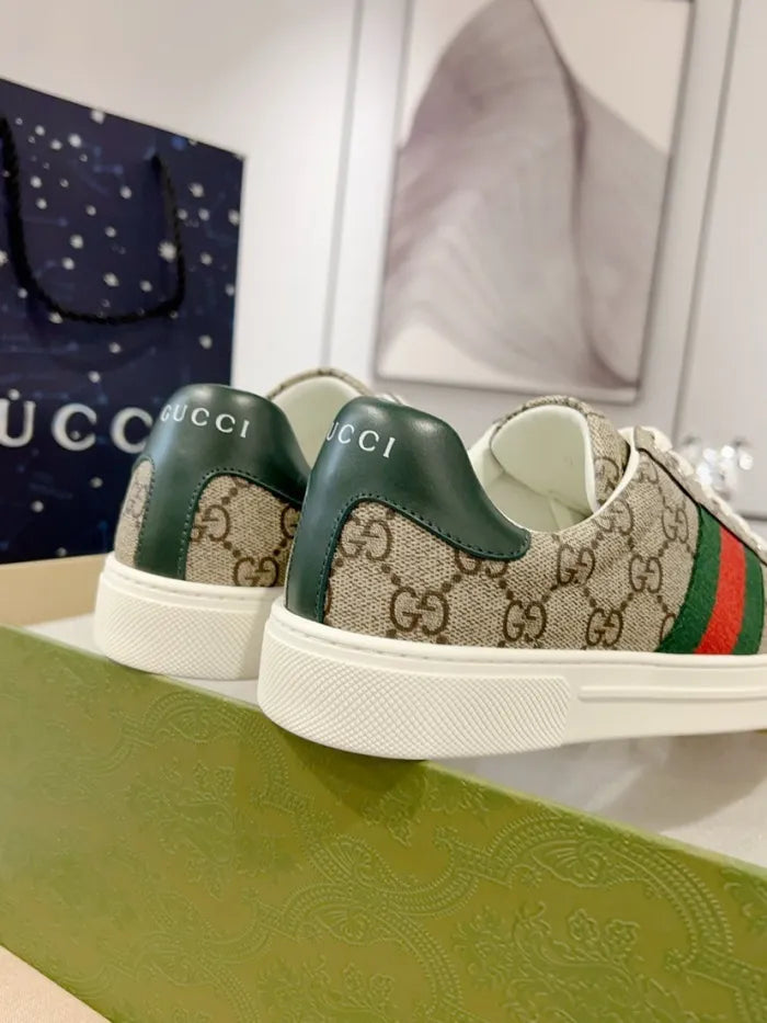 G - SNEAKERS