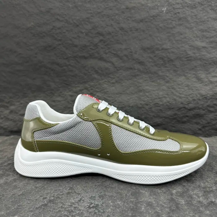 P - SNEAKERS